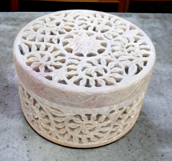 Handicrafts Marble Carwing Work Round Jewellery Box for Multi Purpose Use and Perfect Gift for Women and Girls-3.5 inch